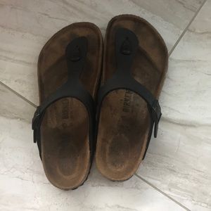 Birkenstock Gizeh Leather Sandals